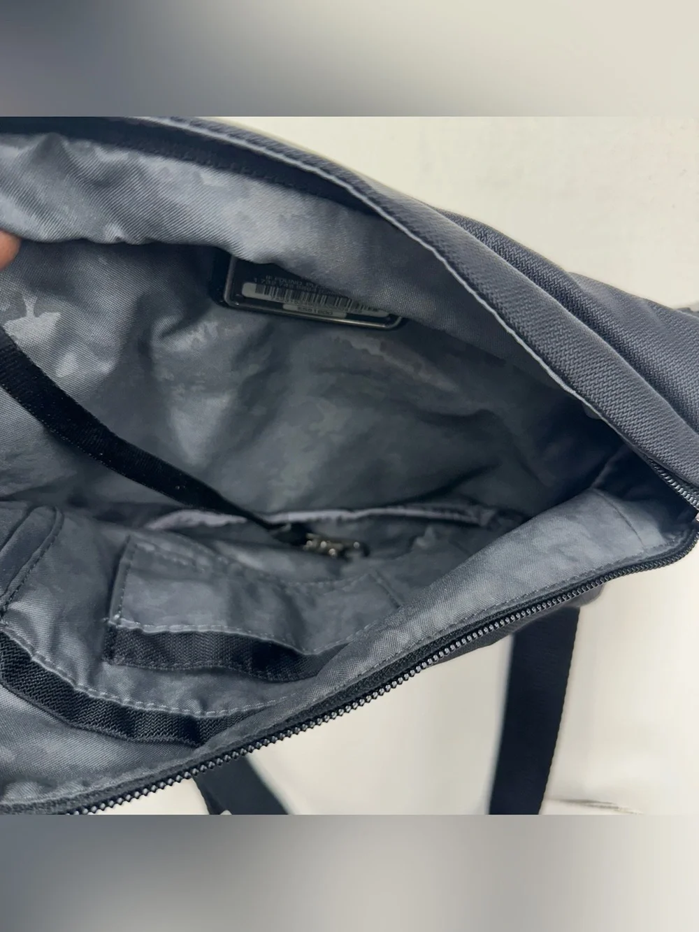 Tumi GEN 4.3 - 12.5” Ballistic Nylon Waist Fanny Pack - Black Gray